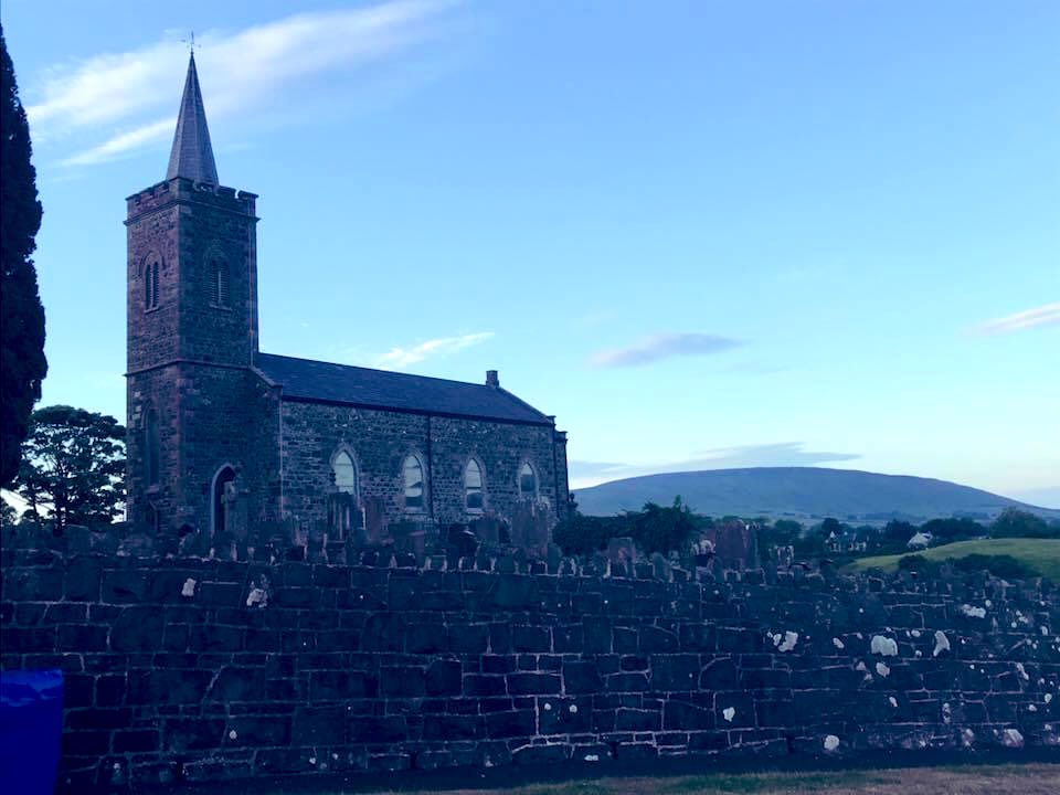 Bfly1972's tweet image. 2 years ago today,  I flew over here ⏬🇮🇲 to get to here ⏭ #Armoy apart from the rain, I loved it here, hope to go back next year #DarkHedges #RoadRacing #Memories