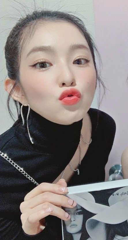 renerecnoyb329's tweet photo. 하... 진짜 참다참다 말합니다 아이린 사랑해 https://t.co/4SqZ06GiTL