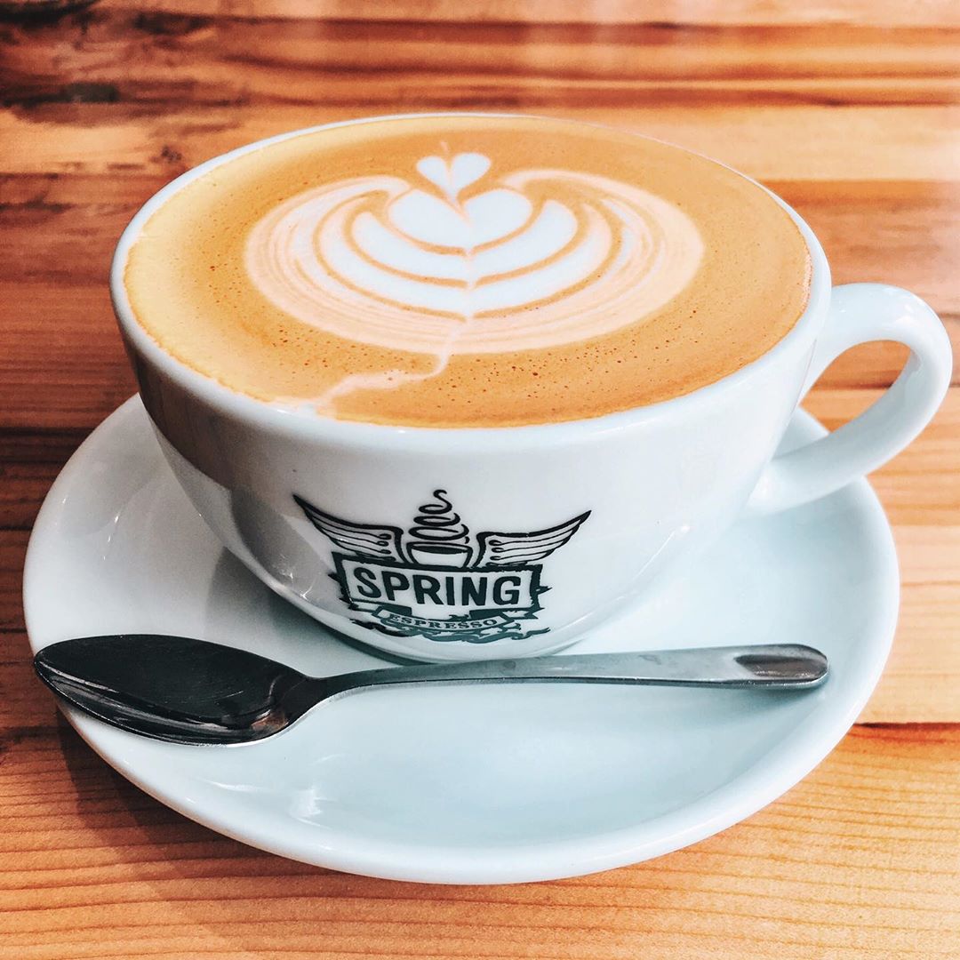 VisitYork's tweet image. Start your Sunday off with a freshly ground coffee, maybe even a cake. 🍰

York has a fine selection of independent cafes and coffee shops that are now open with new social distancing measures. Where do you find your perfect cup? ☕ #FeelAtHomeInYork

📸 IG: wander_and_luxe