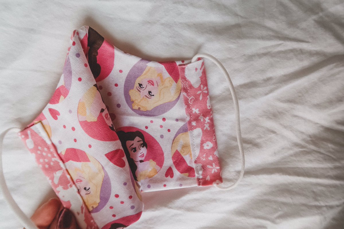 OliviaMitche's tweet photo. Hello! I’ve been sewing away to pass the time and thought I’d put it to good use so I’m selling handmade face masks! 

£5.50 inc. postage (UK) with a pound from each sale going to charity ✨

Reply/DM for more pics! https://t.co/Nevou61btI