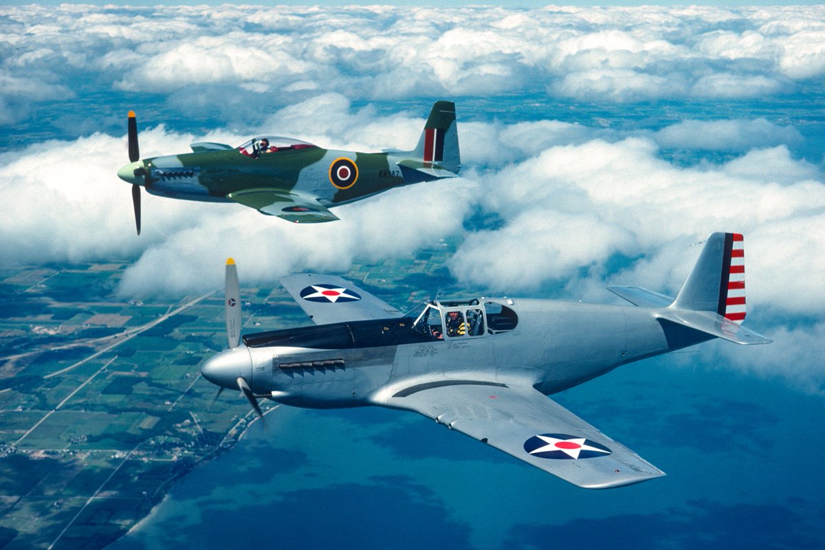 EAA's tweet photo. During the week that would have been #OSH20, we figured we'd share some of our favorite photos from Oshkosh through the years! From 1978: EAA's XP-51 flies alongside a P-51H in a stunning showcase of the earliest & latest variants of the Mustang. 📷 Ted Koston #EAAtogether https://t.co/fPugbt4bSW