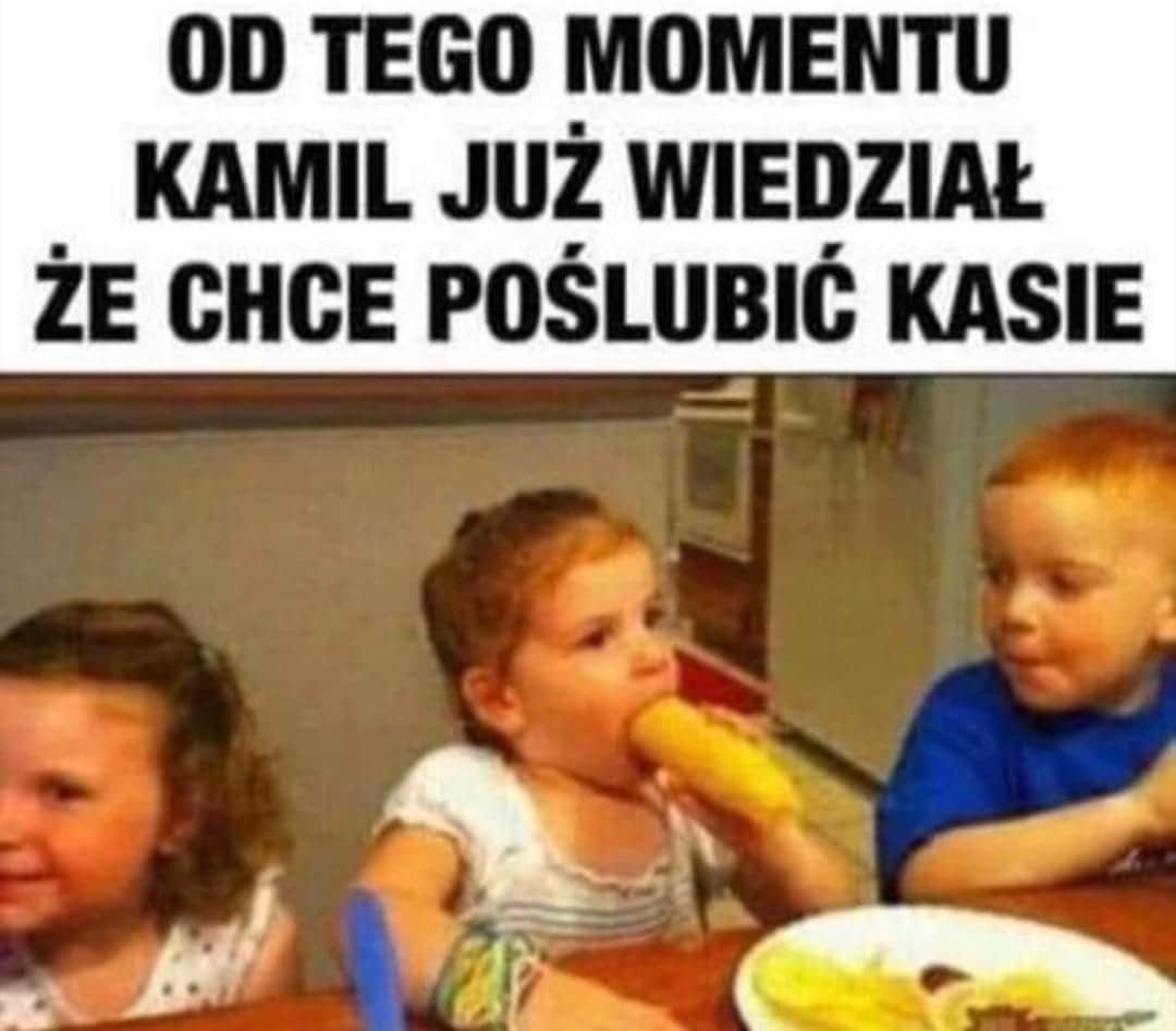 luvmytannie's tweet photo. dorośli: nie chcemy aby edukacja seksualna była w szkołach! won z seksualizacją nieletnich! 

także dorośli tworzący "śmieszne" memy z dziećmi:
🤢 https://t.co/bslLla7U0t