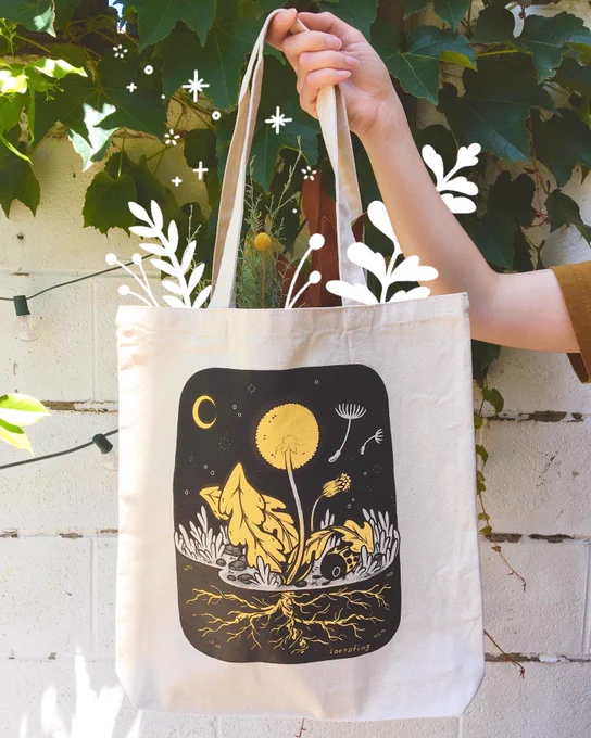 (RTs?) i'm moving at the end of the week so my shop will be closing tuesday july 28!! please help me get rid of some heavy stuff like books, totes, and bandanas so i don't have to carry them up 3 flights of stairs! ; _ ; 

?https://t.co/hPaRXsrKLY? 