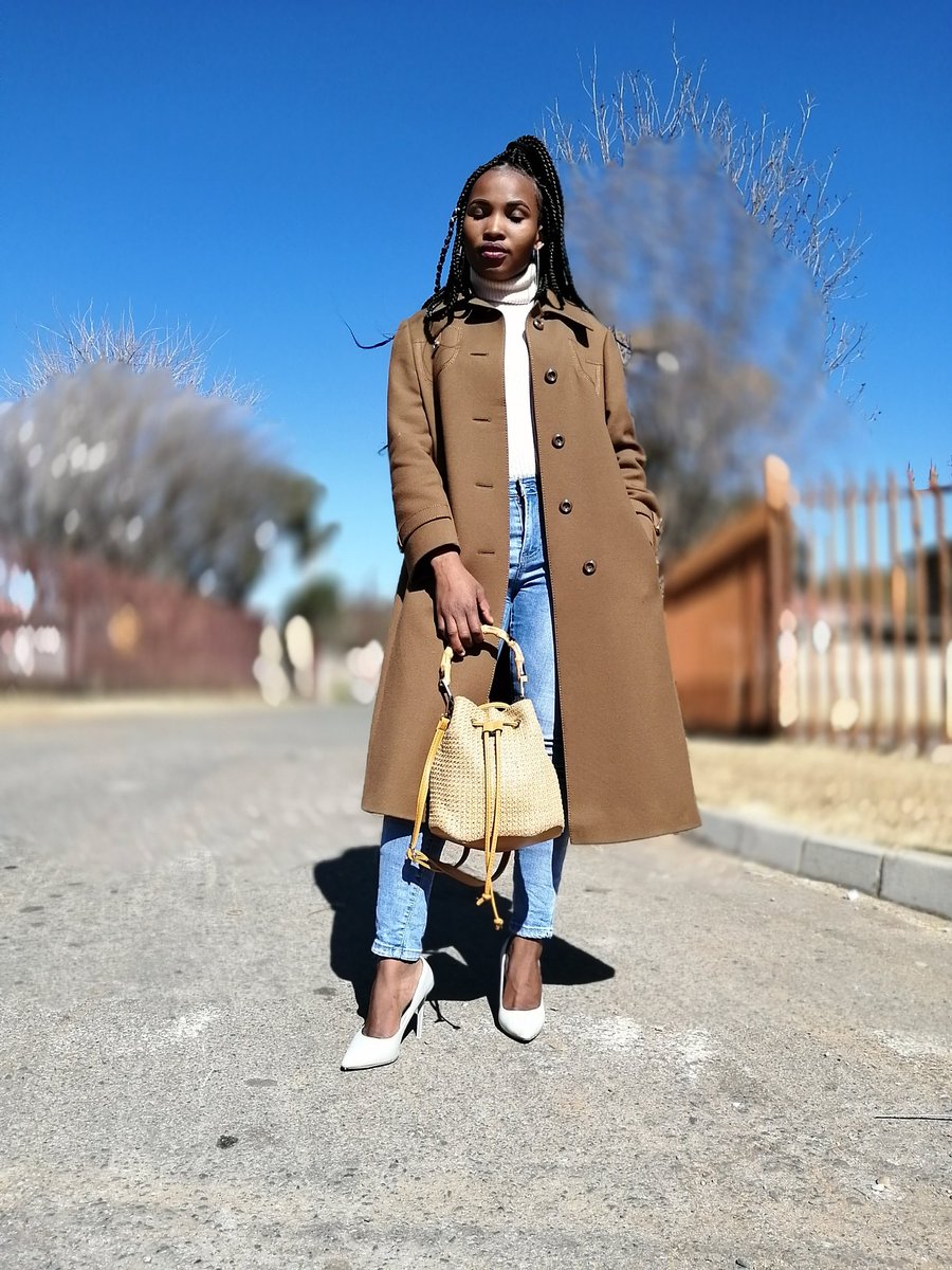 Bongie_Haemz's tweet photo. How is my Sunday look?
Rate 0 to 10
#SundayFeels #DripTurnsOne https://t.co/I7inCrZvqq