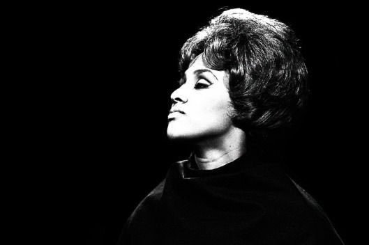 poppymoppet's tweet photo. #DarleneLove ♥️
#birthdaygirl was signed to Phillie as a solo artist, but Phil Spector took her first single and released it as a Crystals record.

The Crystals - He's Sure The Boy I Love https://t.co/CMV3rXpUwE via @YouTube https://t.co/xpv7oFKOQ4