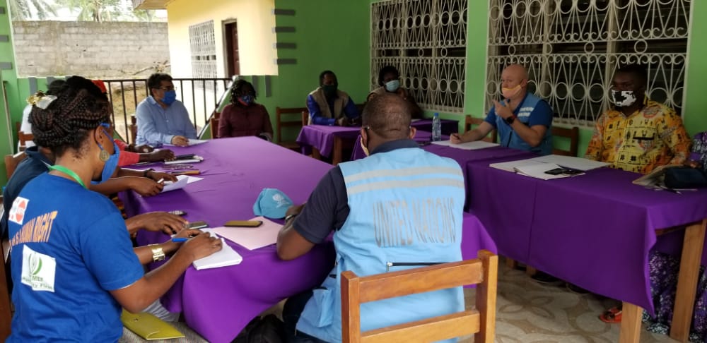 NwswResponse's tweet photo. OCHA reinforces field coordination of humanitarian  assistance in  #Mamfe, #ManyuDivision and #kumba, #MemeDivision. During a joint mission with #WHO and #IOM, measures were taken to set up  formal coordination mechanisms in both locations. @OchaCameroon @whocmr @IOMROWCA https://t.co/7I0Zyeb2fW
