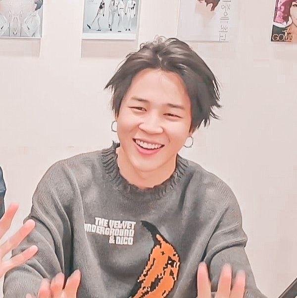 a thread of jiminie beautiful eye smile bcs we all miss him so much  #MTVHottest BTS  @BTS_twt