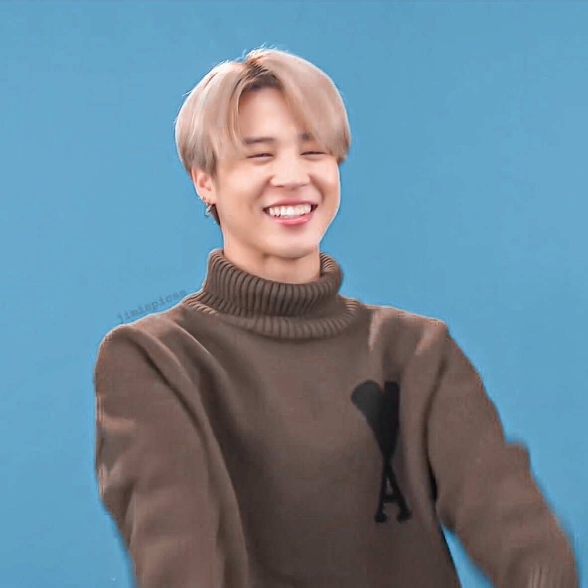 a thread of jiminie beautiful eye smile bcs we all miss him so much  #MTVHottest BTS  @BTS_twt