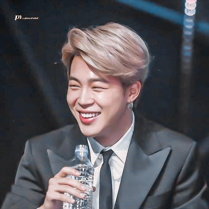 a thread of jiminie beautiful eye smile bcs we all miss him so much  #MTVHottest BTS  @BTS_twt