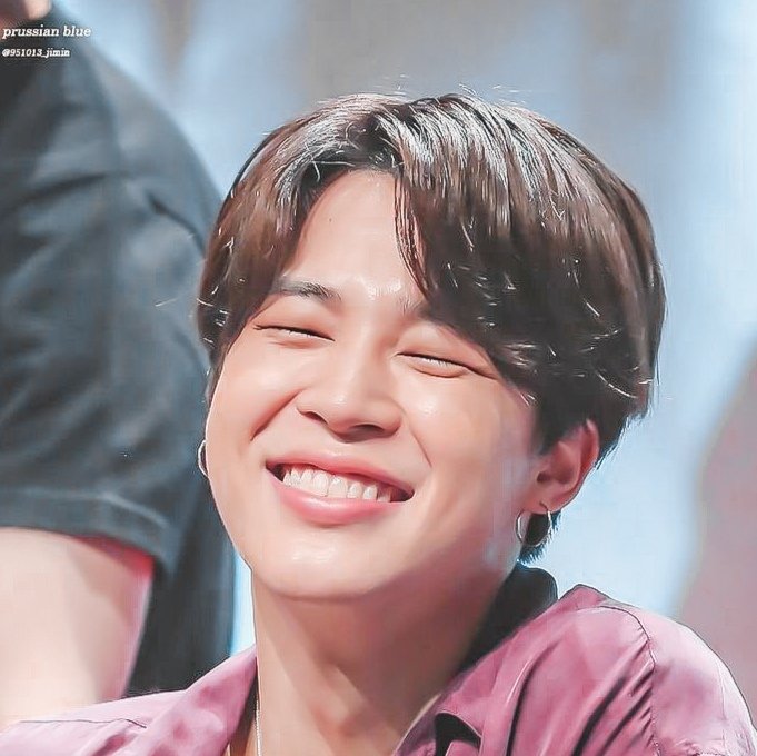 a thread of jiminie beautiful eye smile bcs we all miss him so much  #MTVHottest BTS  @BTS_twt