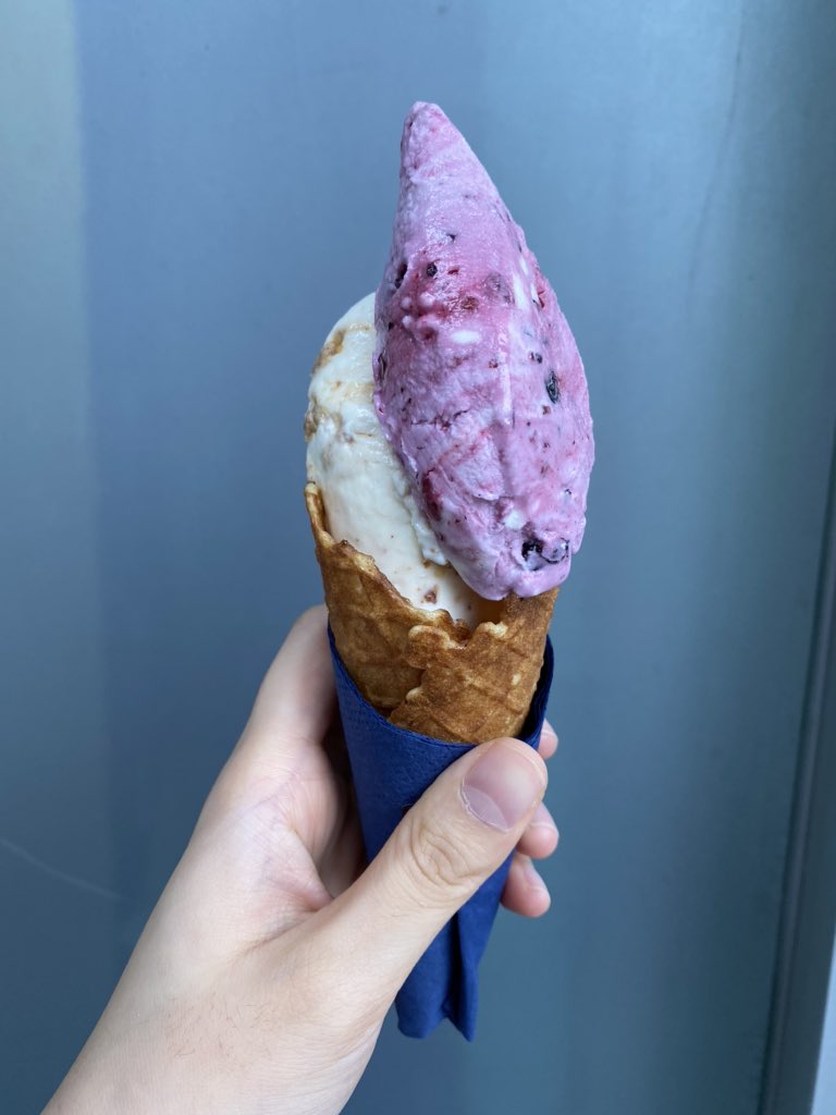 bellabelle_w's tweet photo. 📍 Rintaro Bangkok
ร้านไอศครีมสไตล์ญี่ปุ่น มีหลากหลายรสให้เลือกมากชิมจนลิ้นเบลอ😂 บางรสขายเป็นseasonalมาเฉพาะช่วงๆ รสชาติไอติม,โคนคือดีย์10/10 อยากให้ไปลองไม่ผิดหวังแน่นอนค่า~💗 ปล.พนงบริการดีมากแนะนำดีสุด!
💸 120 baht
@aroii #อร่อยไปแดก #อร่อยบอกต่อ #ไว้รีวิวห้ามขายของโว้ยย https://t.co/4X0xjTAVWT