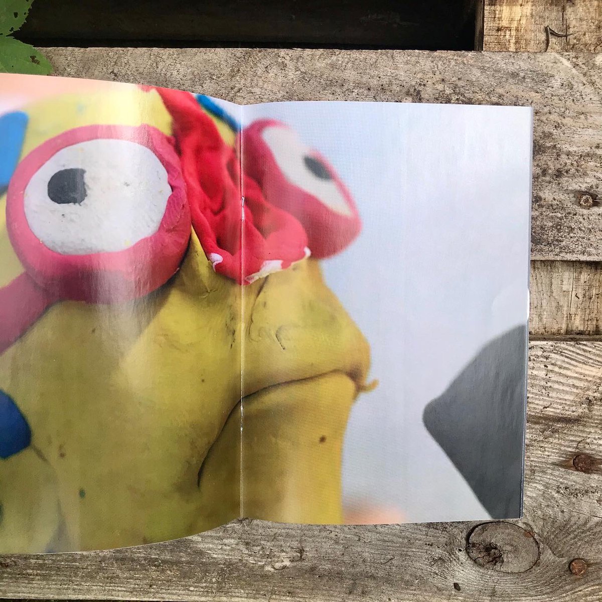 This is for those of you who’ve heard of The Simpsons, and plasticine, and love both. We have all 3 parts of the Simpsons Couch Gag zines by Lee Hardcastle and ZineTent available. 
.
.
Now you know. Sweet dreams. raremags.co.uk