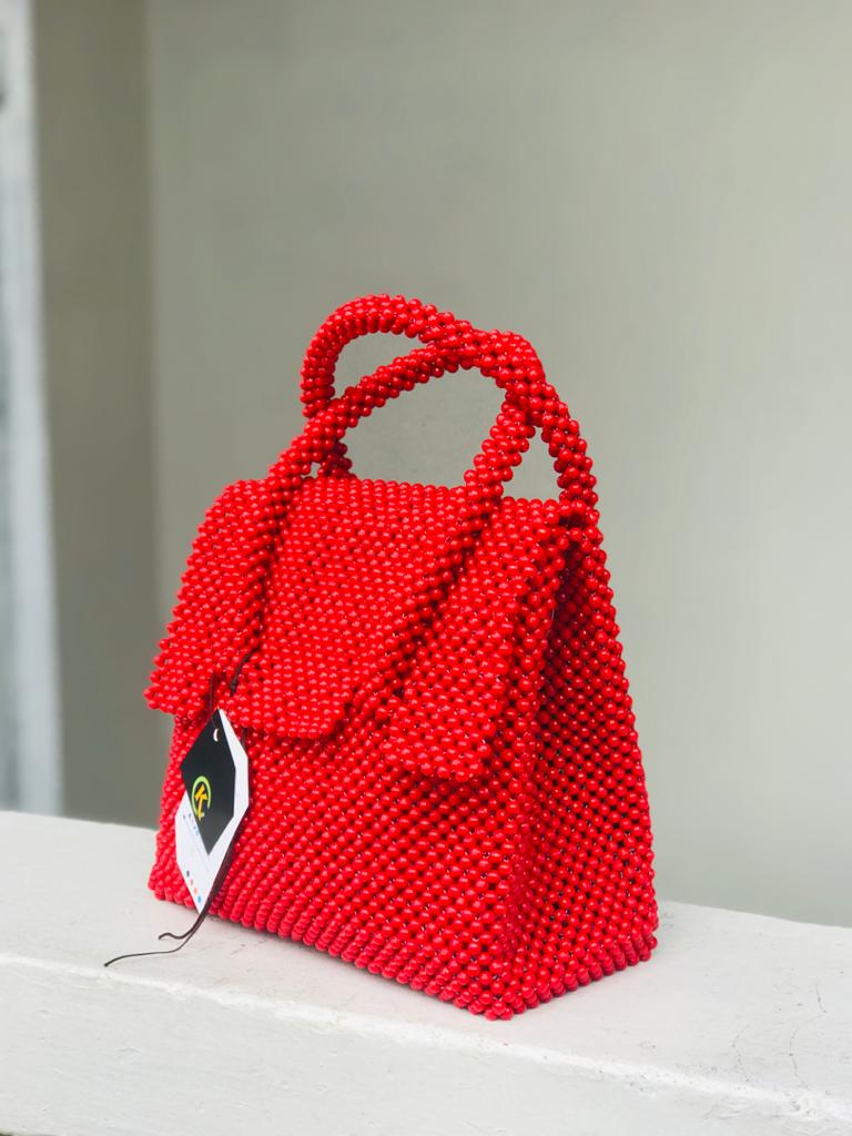 KeshaCrafts's tweet photo. 𝗕𝗢𝗟𝗜𝗡𝗚𝗢 est la cinquième collection de 𝗞𝗖, elle tient son nom du 𝗟𝗶𝗻𝗴𝗮𝗹𝗮 (Congo 🇨🇬) qui signifie 𝗔𝗺𝗼𝘂𝗿.

Visiter notre catalogue ici
https://t.co/anLUw6Z4nE
Instagram: https://t.co/yETIFrAvQs
Facebook: https://t.co/4OHIl1N4Vc
Linkedin: https://t.co/TZYqPlV14I https://t.co/R2TEzDhBnH