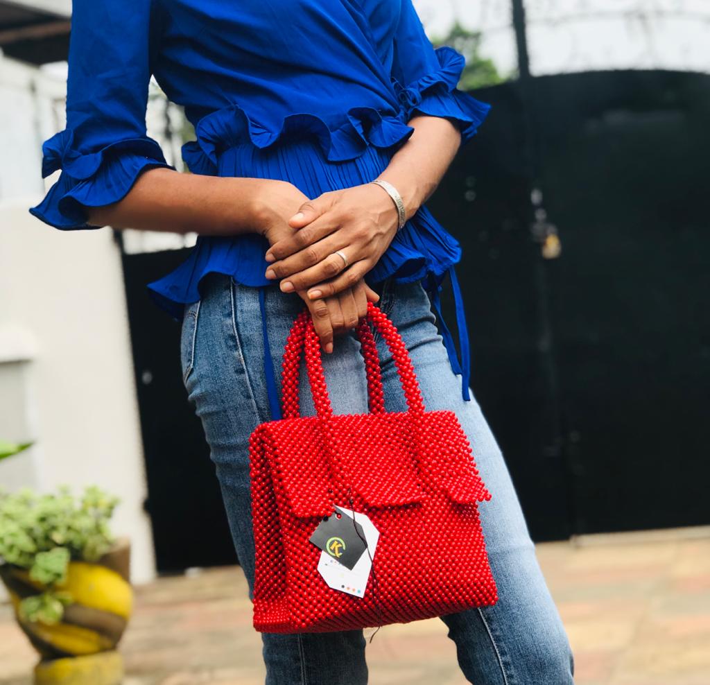 KeshaCrafts's tweet photo. 𝗕𝗢𝗟𝗜𝗡𝗚𝗢 est la cinquième collection de 𝗞𝗖, elle tient son nom du 𝗟𝗶𝗻𝗴𝗮𝗹𝗮 (Congo 🇨🇬) qui signifie 𝗔𝗺𝗼𝘂𝗿.

Visiter notre catalogue ici
https://t.co/anLUw6Z4nE
Instagram: https://t.co/yETIFrAvQs
Facebook: https://t.co/4OHIl1N4Vc
Linkedin: https://t.co/TZYqPlV14I https://t.co/R2TEzDhBnH
