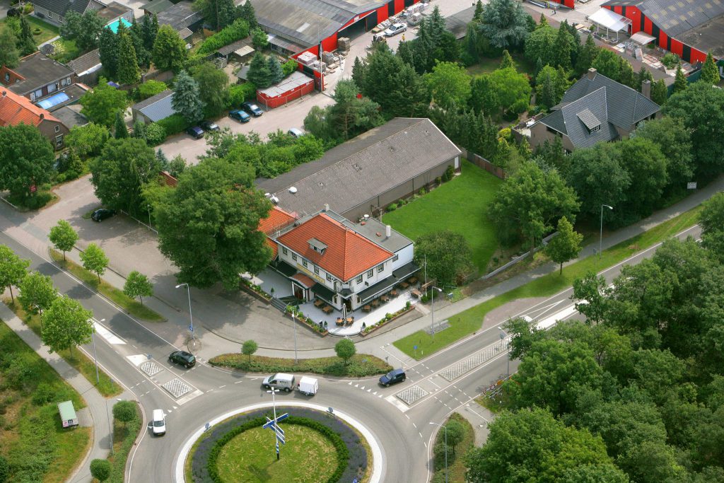 VERKOCHT: Restaurant &amp; Bowling Erica, Wanroijseweg 95-95a te Sint Hubert tonnyfreriks.nl/aanbod/restaur… #horeca #SintHubert #Mill #restaurant #bowling #horecamakelaar