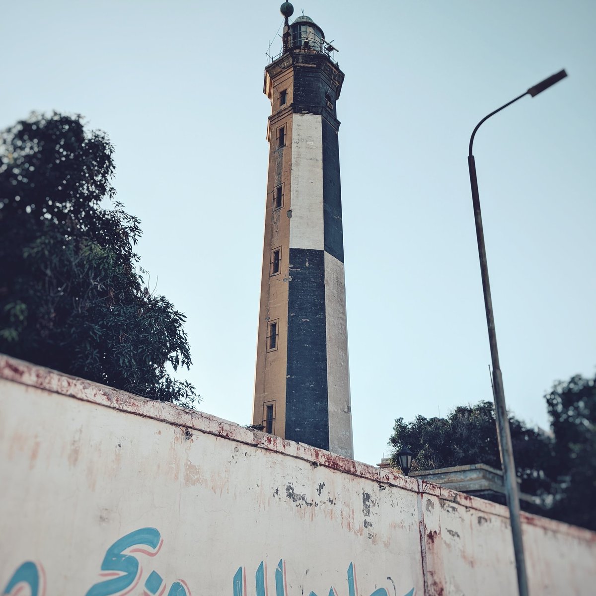 The Once World-Famous Port Said Lighthouse

foulforafool.com/post/the-once-…