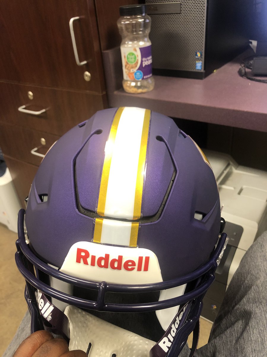 GeauxBeaux8's tweet photo. Well since my boys let the cat out the bag, may as well let you see it. New year same goal. 1 week at a time. Bigger than football. Playing with a purpose .Year 3 Loading ...
#LLN32 #GeauxBeGreat #Pressure #GroveeStreet #WeArePG @PGSpartans https://t.co/Moa7NhZXzA