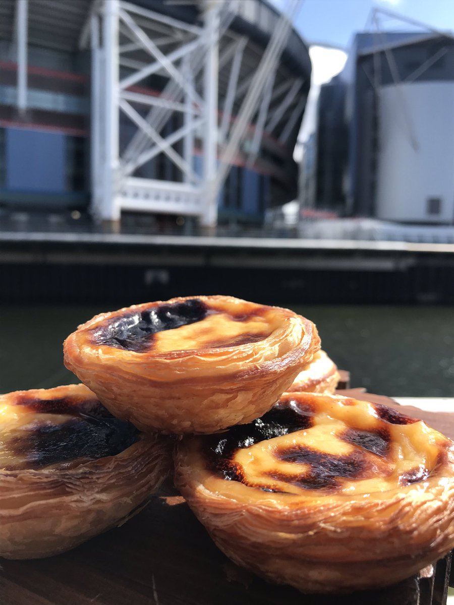 The_Artisan_'s tweet photo. Today until 2pm at Riverside Farmers Market,Cardiff @RCMAmarkets #gourmetpasteldenata 🥧🥟🇵🇹🏴 https://t.co/h7Zo6cJxnR