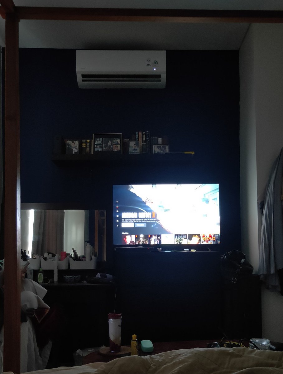 BimerMk's tweet photo. Nikmatnya Minggu sore leyeh2 dirumah. https://t.co/T3IJFd85OJ