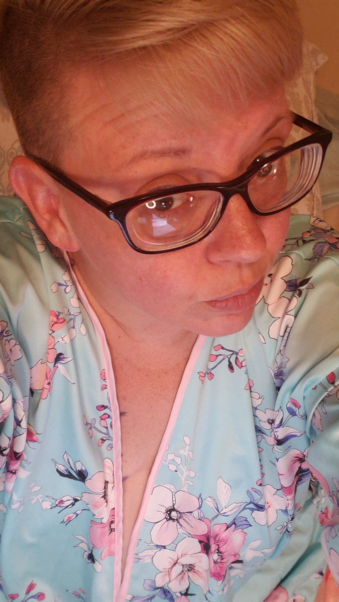 BBWMommyDearest's tweet photo. Mom vibe... online now! https://t.co/rMOPHSaAFO