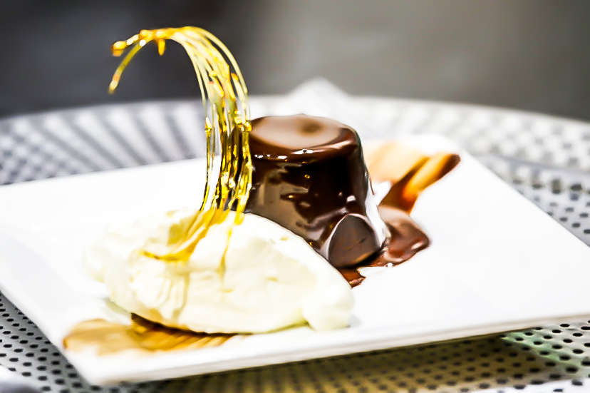EaglesNest4U's tweet photo. Treat yourself to a 3 course dinner cooked and served by one of our Dream Chefs!
#tasmania #tassie #discovertasmania #dreamchef #luxuryfood #finedining #exquisitefood #chef #3coursemeal https://t.co/T7IHKwxSt2