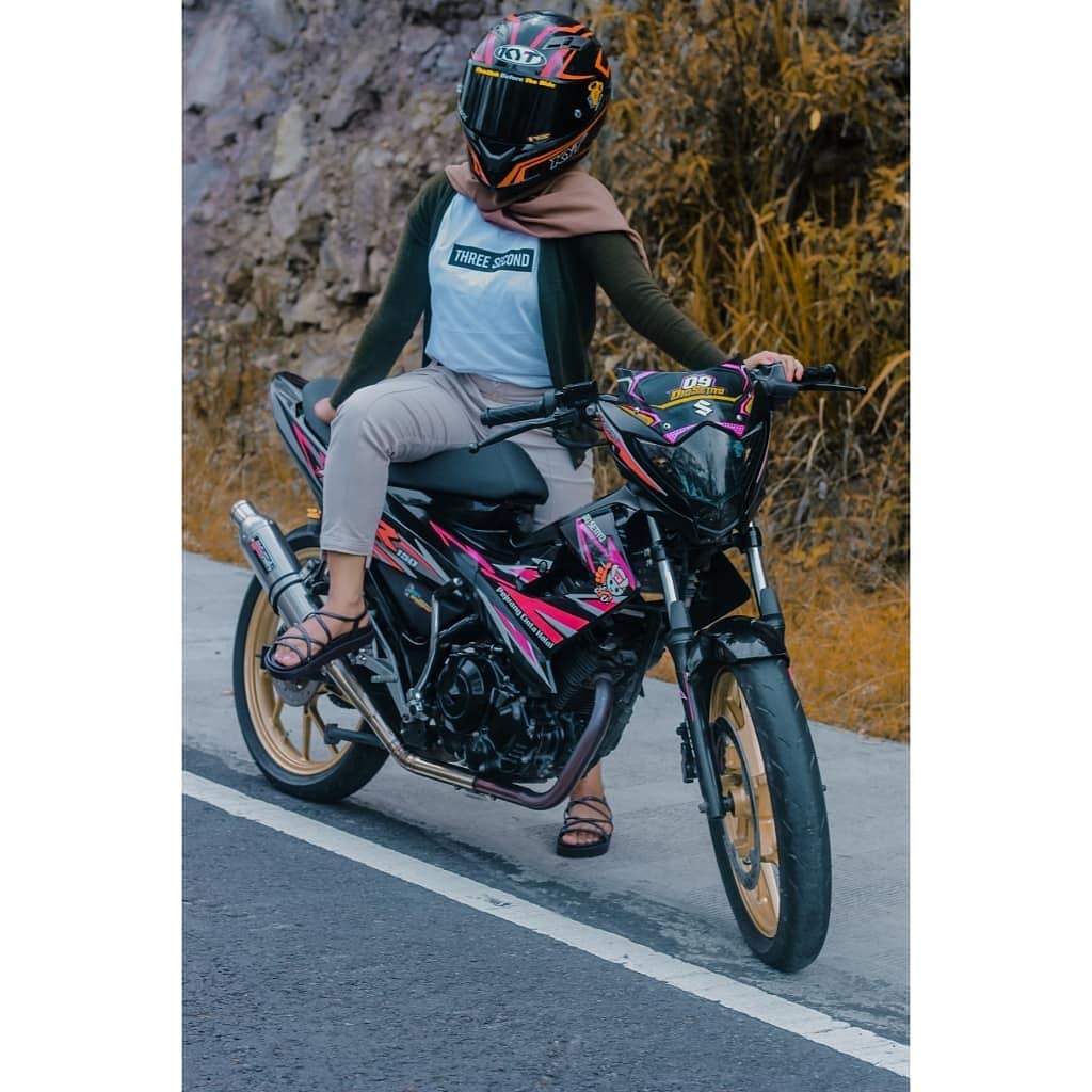 Aiyeh.... Black Pink
#satriafu 
#motor
#พี่โป๊ปออกมาเถอะ 
#sundayvibes 
#modifikasi 
#Cantik