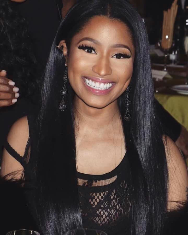 Nicki Minaj's smile appreciation: a very necessary thread that'll get you smiling along with her 