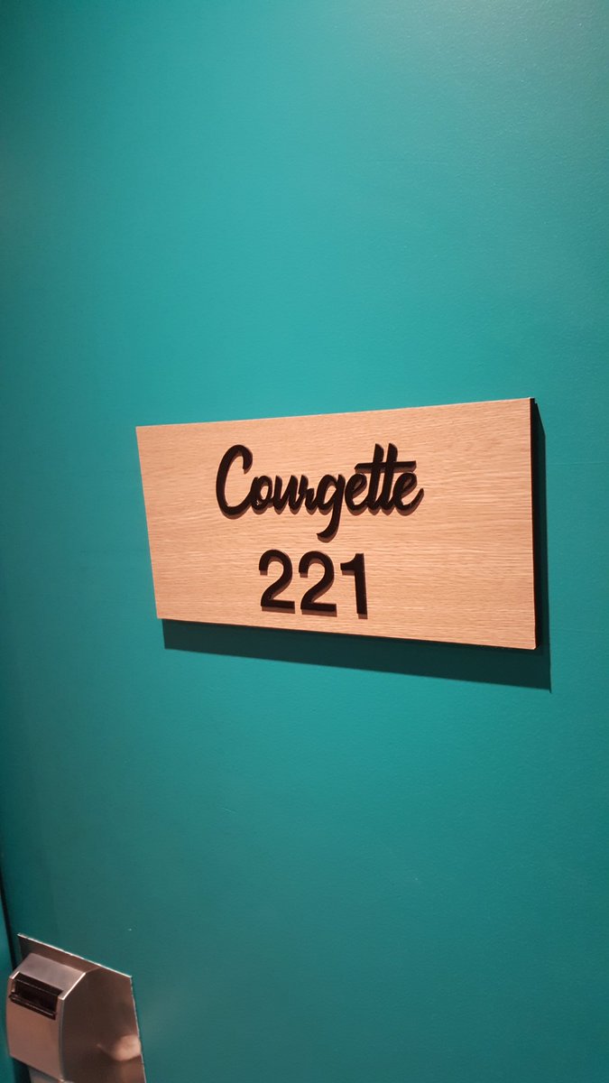 pititomFR's tweet photo. @ArnaudRam @esteve0819 Protifez bien ! Pendant ce temps on s'est mis au vert dans un hôtel de campagne qui nomme ses chambres des plantes et légumes du coin 😉 https://t.co/0e1Ao0Tazw