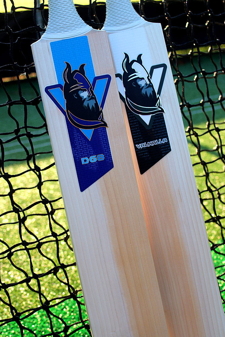 TheCricketerMag's tweet photo. 🏏 Remember the award-winning Viking Valhalla from our Good Gear Guide 2018? 

Well... it's back as a fully custom-made bat!

✅ Grade 1 English willow
✅ Your choice of handle shape + length
✅ Choice of blade shape and so much more

📷: @vikingcricketuk #takeavikingouttobat https://t.co/XzbeswwXZ6