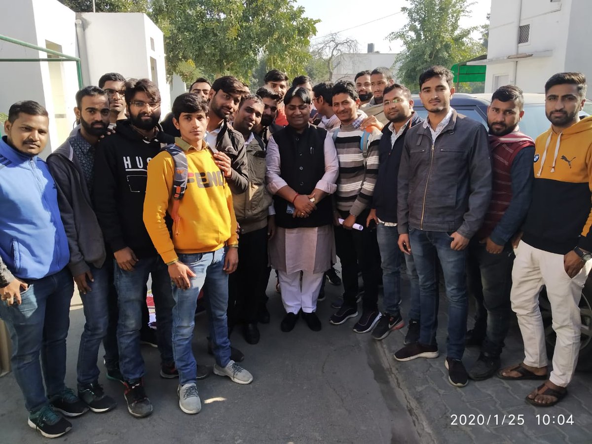 VeenuSh86651539's tweet photo. #थैंक्स_डोटासराजी_LAनियुक्तिदो
@GovindDotasra 
@RajCMO 
@Upenyadav75 https://t.co/vDCdSIO27t