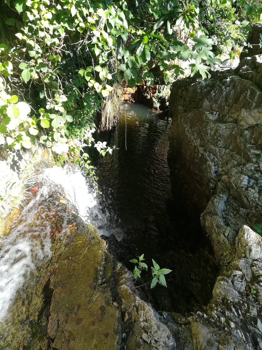 Kırklareli 'mizin saklı güzelliklerinden biri Cehennem şelalesi. Mutlaka gidip görün.. Kızılağaç köyü Vize.