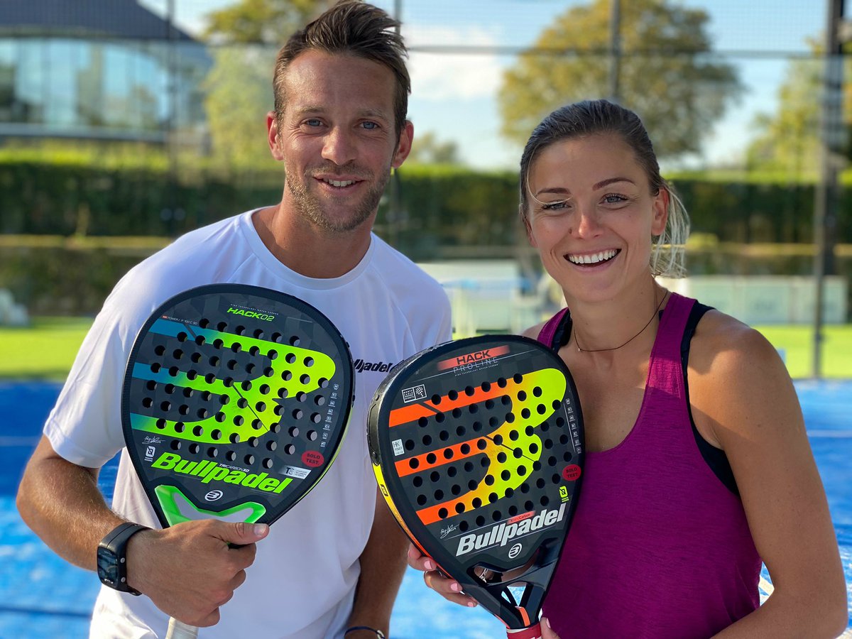 laureboulleau's tweet photo. Padle 🎾 
thanks @Jeromeinzerillo 
Je m’ouvre à la pratique d’autres sports #fiiiiiinalyyy @lespyramides1 🍀 https://t.co/4BtuysFE4k