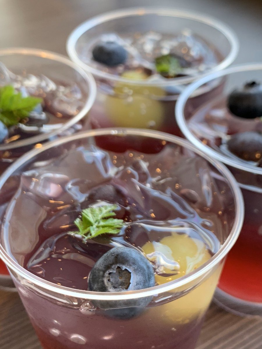 lapi_lapiiiiii's tweet image. ラピのキッズに人気のぶどうゼリー✨

ぷるんぷるんでツルンツルン♪

シンプルな材料で作ってますので子供さんにも安心して食べさせてあげられますよ(^^)

#ラピ
#LAPI
#lapi
#喜入
#鹿児島
#鹿児島カフェ
#鹿児島スイーツ
#鹿児島パン
#パン
#らぴすたぐらむ
#follow
#yummy