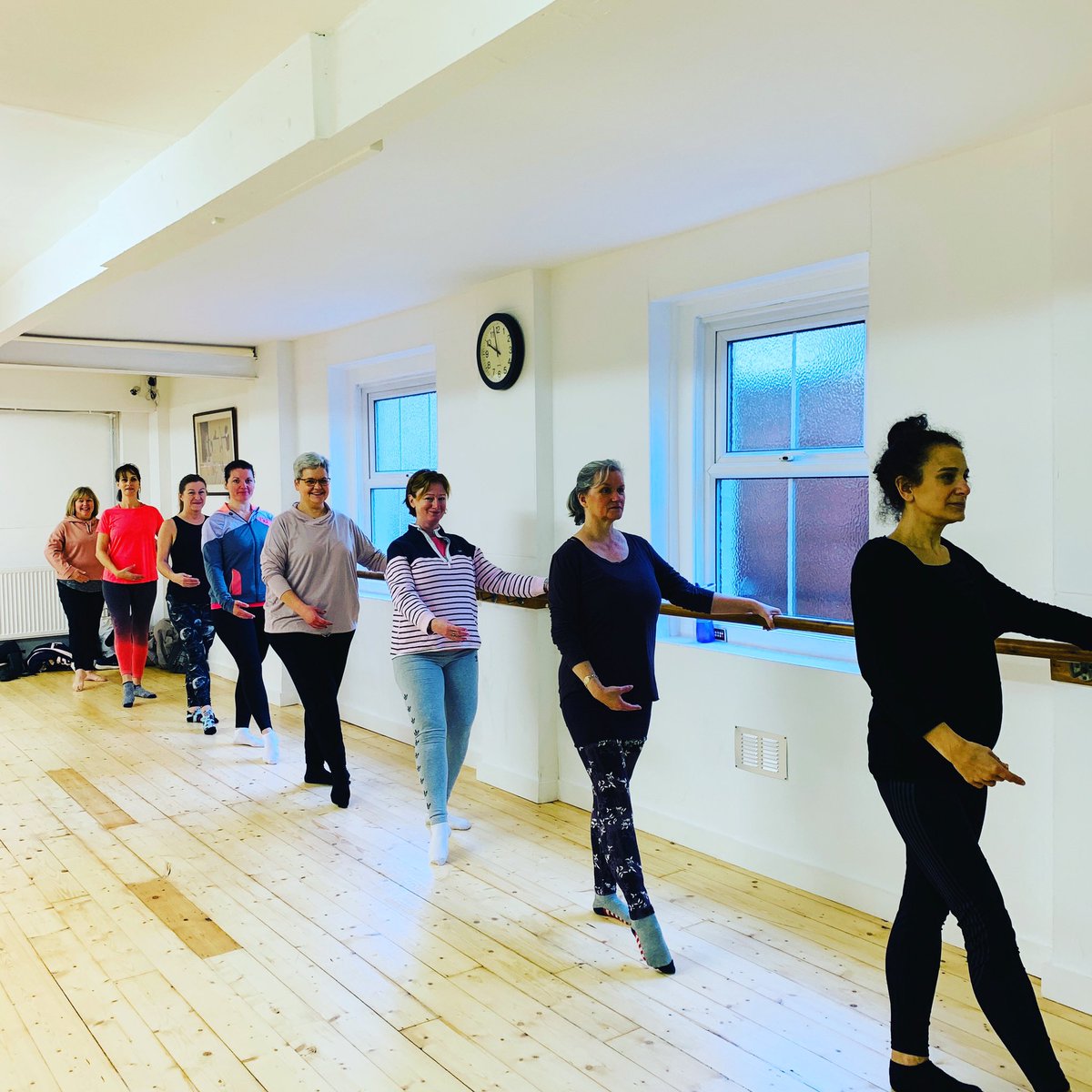 msgiselleparker's tweet photo. My new adult ballet class starts tomorrow! Join me for a 30 min ballet class at 8am from the comfort of your own home. Suitable for all levels. Msg for more info & I’ll see you at the barre!
#adultballet #onlineballetclass #radballet #beginnerballet #ballet #supportsmallbusiness https://t.co/hIzg3Crg7h