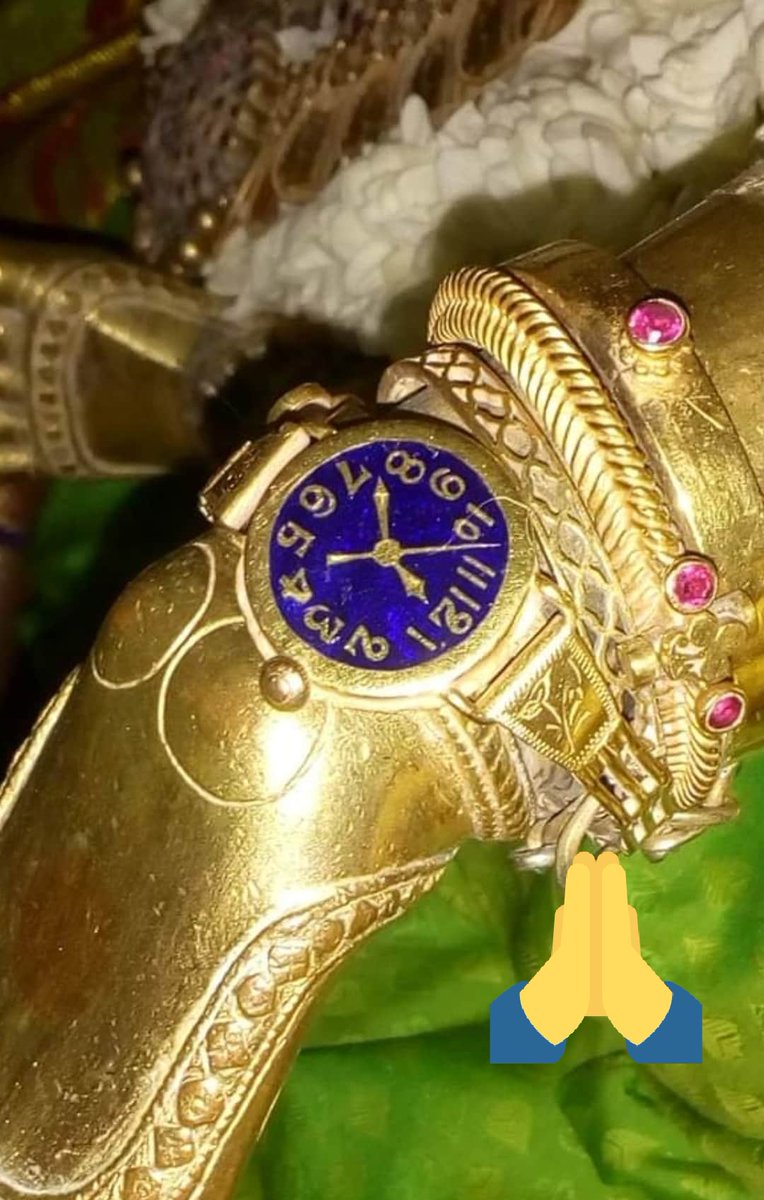 paruthiyappar's tweet photo. கைகடிகாரம் கட்டும் அம்பாள்
#திருநெல்வேலி மாவட்டத்தில்
உள்ள ஆழ்வா���்குறிச்சி அருகே
உள்ள சிவசைலம் பரமல்யாணி
உடனுறை சிவசைலநாதர் திருக்கோவிலில் அம்பிகைக்கு
அலங்காரம் செய்யும் போது இடது
கரத்தில் தங்க கைகடிகாரம்
சார்த்துகிறார்கள்
இதை யாரேனும் நேரில் கண்டுரசித்ததுண்டா?திருநெல்வேலி மக்கா? https://t.co/MiTZhqkB37