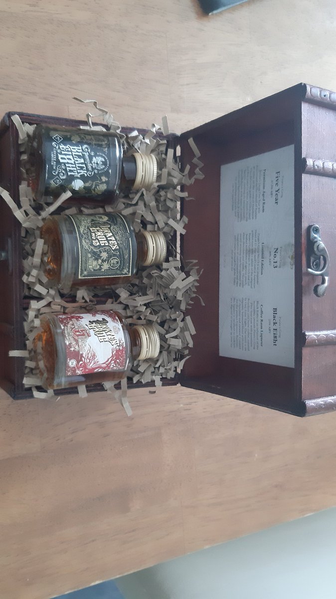 geraint_e's tweet photo. @Mrs_V_Cdff And thanks for the rum! https://t.co/zsPh9YyKSb