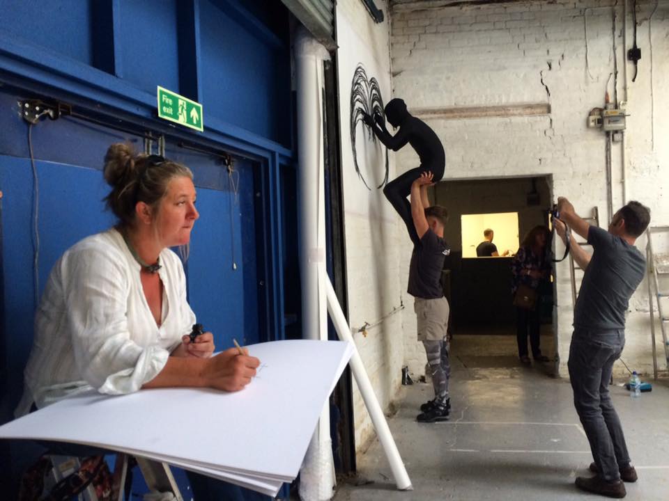drawtoperform's tweet photo. Artist Jemma Dicken drawing the live performances at the third Draw to Perform festival (collaberations). July 2016, Crows Nest Gallery, London, UK. Photo by Kim Noce.
#drawtoperform #drawingperformance #drawingfestival #liveart #performanceart #drawing #artevent #london https://t.co/xHRXZmcBgt