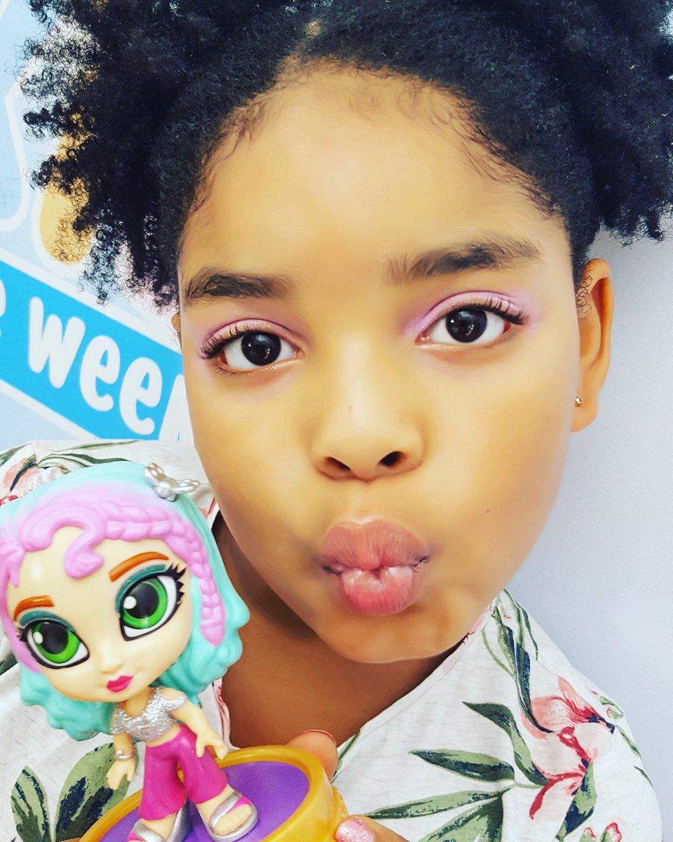 ZoeZach3's tweet photo. Glam yourself with #instaglamdolls 
Available @SmythsToysUK @CharacterToysUK #characterkidz https://t.co/J3j7A9nobj