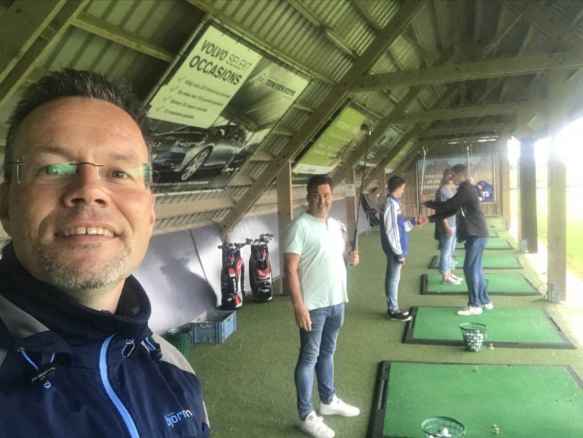 MarcKok1972's tweet photo. Beste ⁦@RobVanSomeren ⁦@mrspatriciavs en⁩ ⁦@Sluispolder⁩, de ⁦@radio10nl⁩ ⁦@Somertijd⁩ Golfdag was weer een feest om bij aanwezig te mogen zijn ⛳️🏌️👍 #hartelijkdank https://t.co/2IuevJRjn9
