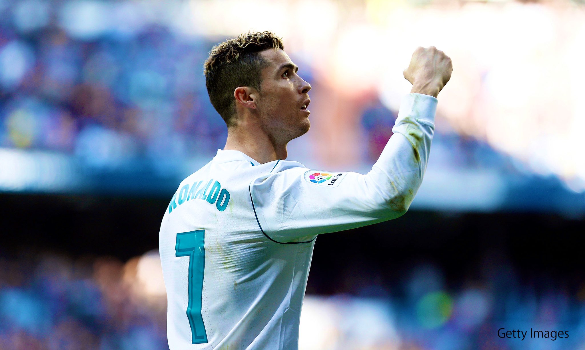 Wowowサッカー 明日夜11時 放送です クリスティアーノ ロナウド 飽くなき野心 隠れた素顔 7 27 月 夜11 00 レアル マドリードを退団する直前に行われた日本初放送のインタビューを通じて ラ リーガとクラブの歴史にその名を刻んだ 生きる伝説