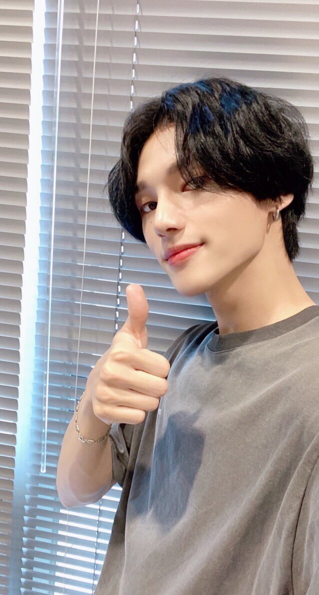 ATEEZofficial's tweet photo. [#우영] 에이티니 gracias👍
#ATEEZ #에이티즈 https://t.co/z9QPgxsmSz
