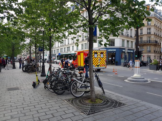 cont'd: Traffic safety questions in Paris via  @legrandvitruve :+ accidents PIETONS fauchés aux passages cloutés  #coronapistes