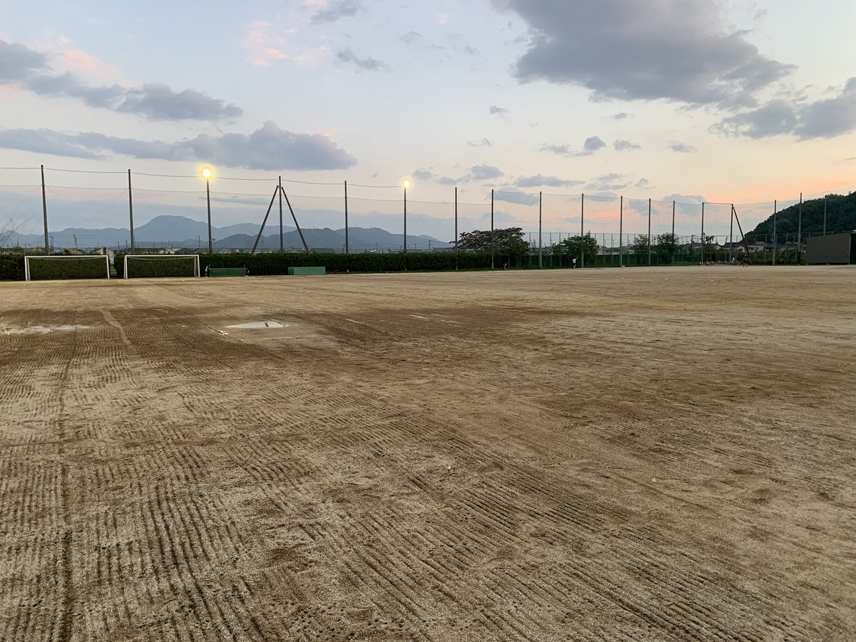 EffortSchool's tweet photo. 活動日誌を更新しました。
https://t.co/MqxcR9uOo9

#サッカー
#松山市
#サッカースクール
#エフォート
#松山城南高校グラウンド
#松山中央公園グラウンド
#試合
#ゲームトレーニング
#FCリヴェント 
#リヴェントカップ
#チームのために https://t.co/CsSFHwAvQu