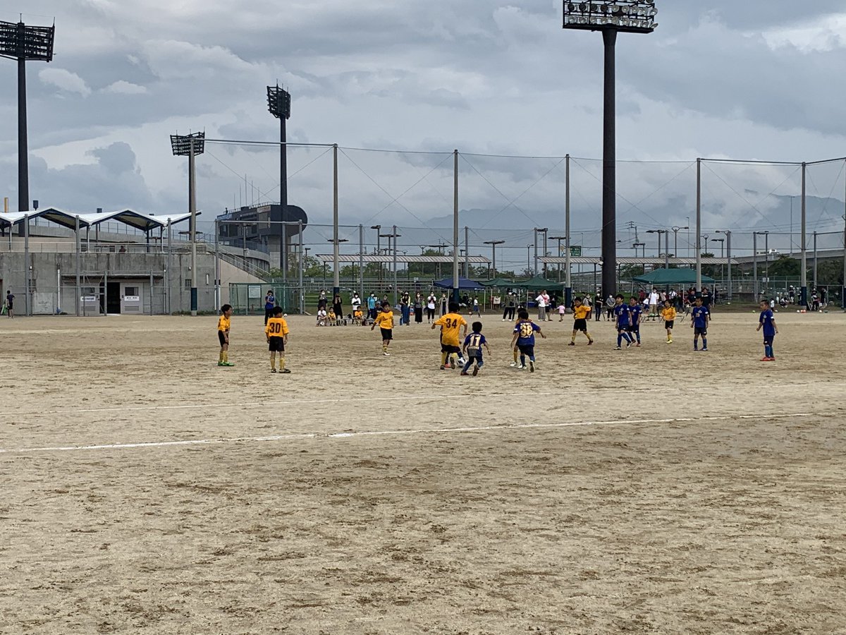 EffortSchool's tweet photo. 活動日誌を更新しました。
https://t.co/MqxcR9uOo9

#サッカー
#松山市
#サッカースクール
#エフォート
#松山城南高校グラウンド
#松山中央公園グラウンド
#試合
#ゲームトレーニング
#FCリヴェント 
#リヴェントカップ
#チームのために https://t.co/CsSFHwAvQu