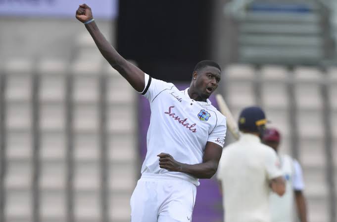 CricColumn's tweet photo. 2000 Test Runs and 100 Test Wickets for West Indies:

Garfield Sobers - 8032 &amp; 235 
Carl Hooper - 5763 &amp; 114 
𝐉𝐚𝐬𝐨𝐧 𝐇𝐨𝐥𝐝𝐞𝐫* - 𝟐𝟎𝟎𝟎 &amp; 𝟏𝟏𝟓

Only the 3 West Indies Player to achieve this double.

#ENGvWI #Holder https://t.co/Nxn98wf5RT