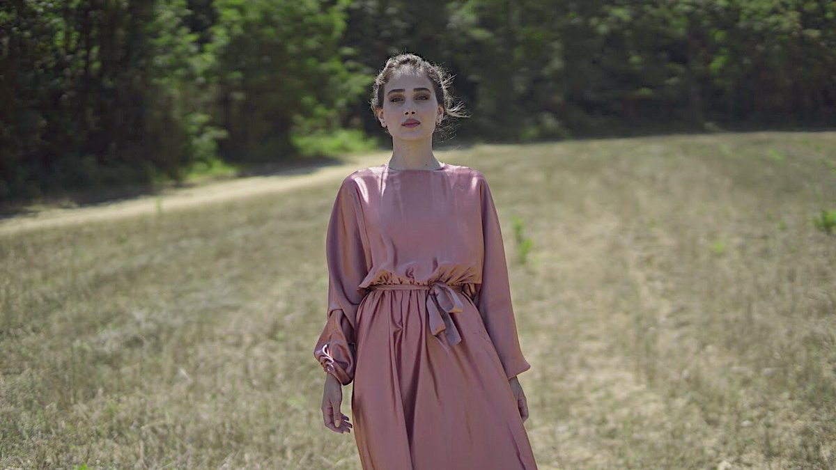 Prenses elbisemiz ve tüm sezon ürünleri şimdi %20 İNDİRİM ve ÜCRETSİZ kargo ile sizlerle.. 🧡 

#ilhamsensin moda #bernillay