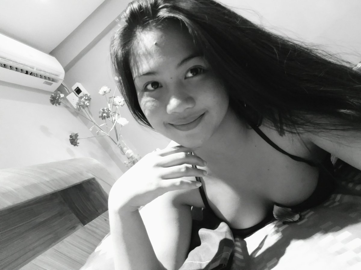 xLouisita's tweet photo. Sharing these photos in twitter cause ppl here don't judge. ❤️ https://t.co/4eKhrciSLV