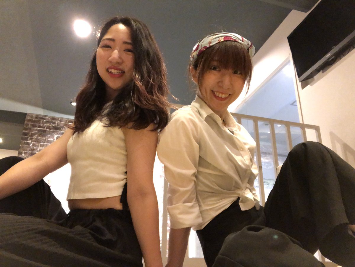 ともみん 沖知美 En Twitter 若くて可愛いダンサーさんと踊って遊んだ ほんとシンプルに純粋にダンスが楽しい時間やったーーー ゚ ゚ ともみん 沖知美 En Twitter 若くて可愛いダンサーさんと踊って遊んだ ほんとシンプルに純粋にダンスが楽しい時間やったーーー ゚ ゚