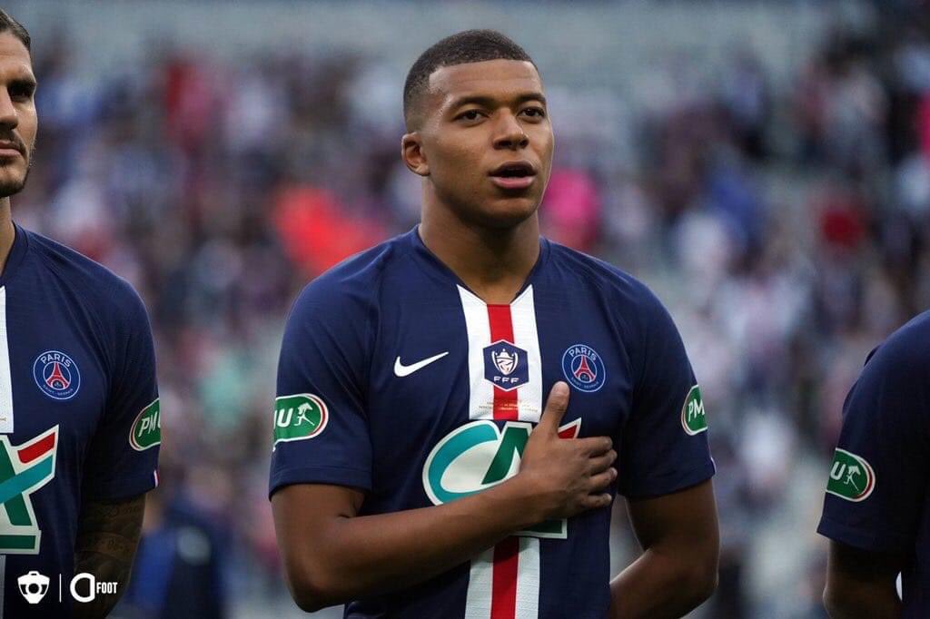 لو باريزيان

 مبابي سيغيب لمدة 10-15 يومًا وسيكون جاهز ضد أتلانتا يوم 12 أغسطس.