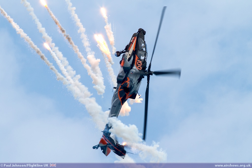 flightlineuk's tweet photo. Here are some of our @SunAirshow favourites from 2011, 2012 and 2015 #AirshowRevisited (1/2) https://t.co/vEJyh3pFvu